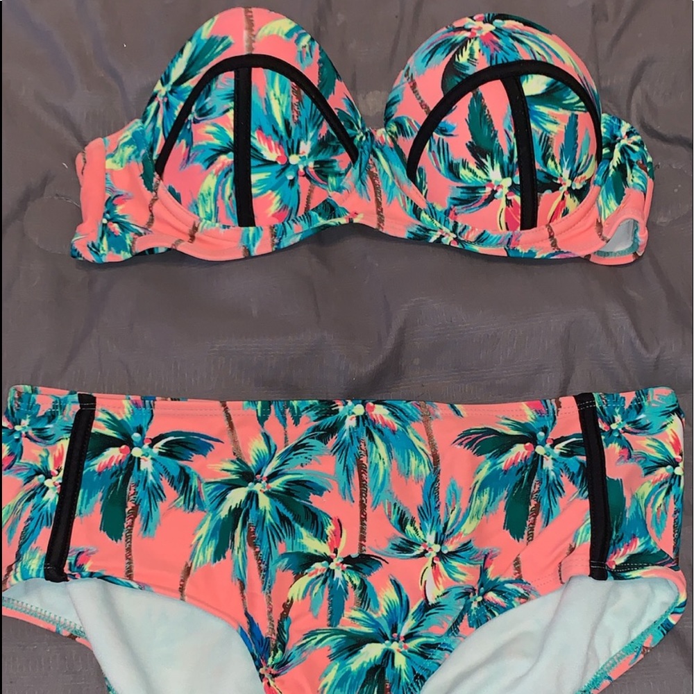 Bathing suit